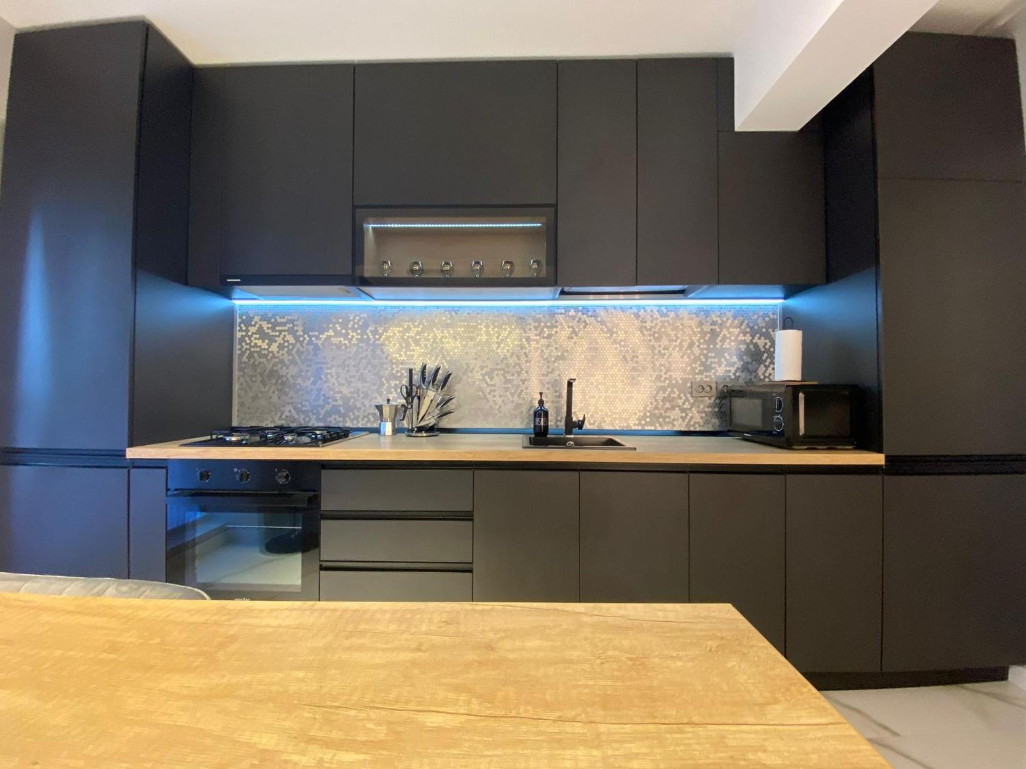 Air Studio & Garden Otopeni Luaran gambar
